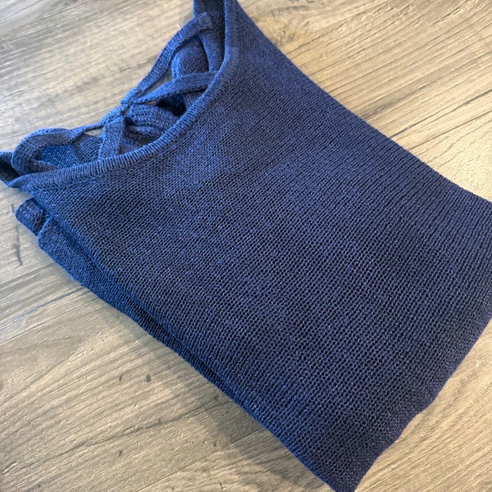 Chicos Navy Blue V-Neck Knit Sweater 3/4 Sleeve Lattice Back Size 1 Mediun